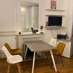 Passy Tour Eiffel Apartment