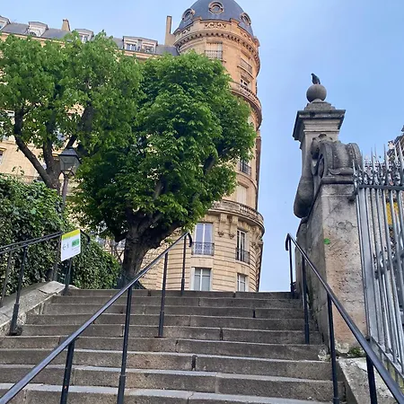 Passy Tour Eiffel Apartament *